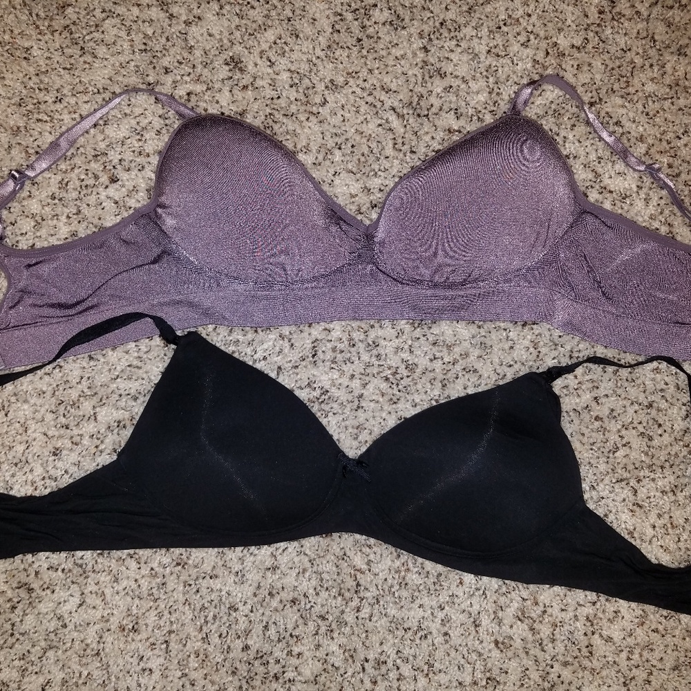 $SOLD$ Gilligan & O'Malley nursing bras